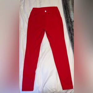 BuffBunny Rosa Pocket Leggings in Salsa Red (size LARGE)